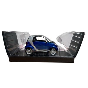 Minichamps Car Collection Germany Smart Coupe Blue 1:18 Die-Cast Metal Model Car
